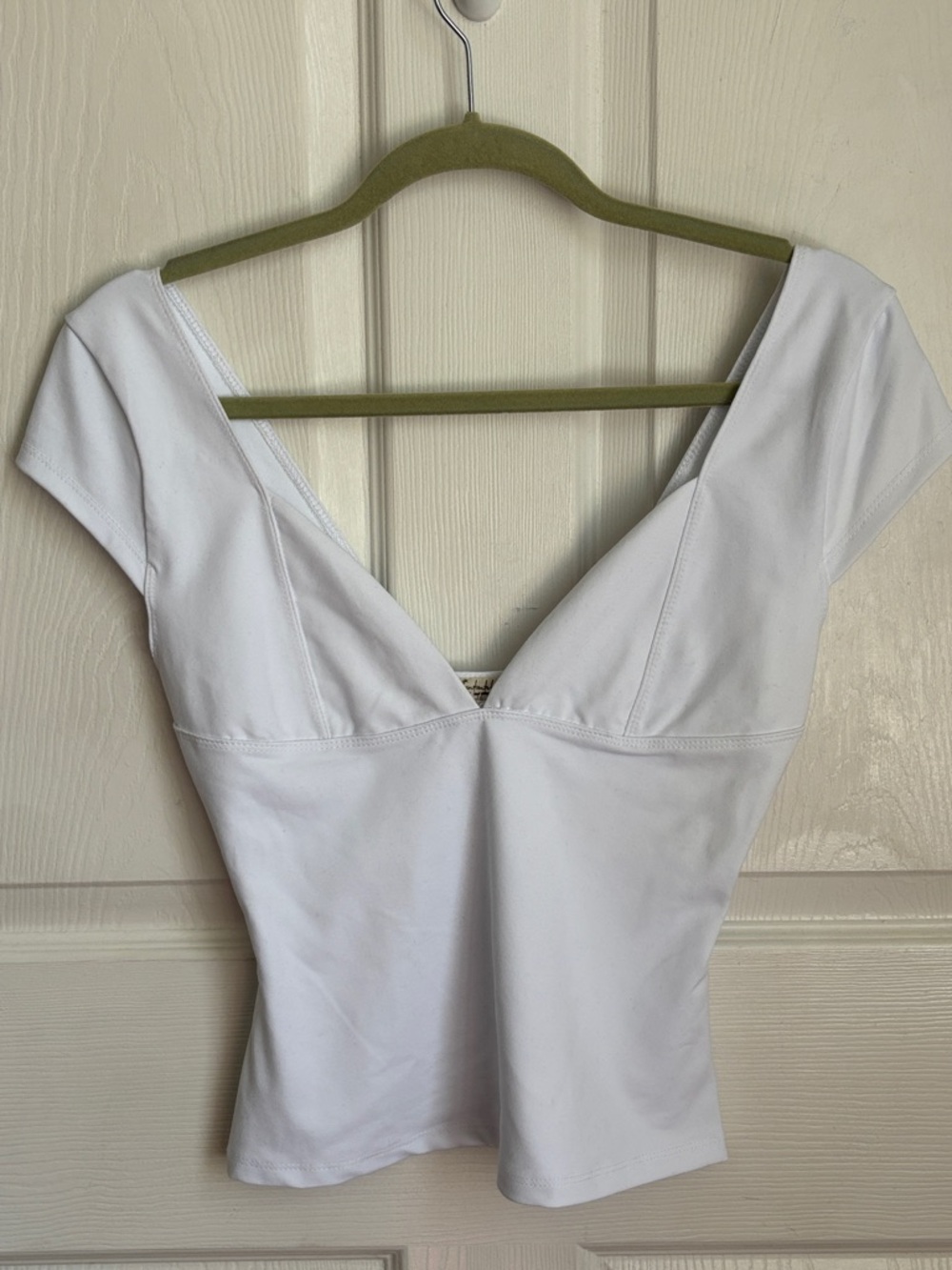 Intimately free people White deep V-Neck Fitted Short Cap Sleeve Top Size Medium